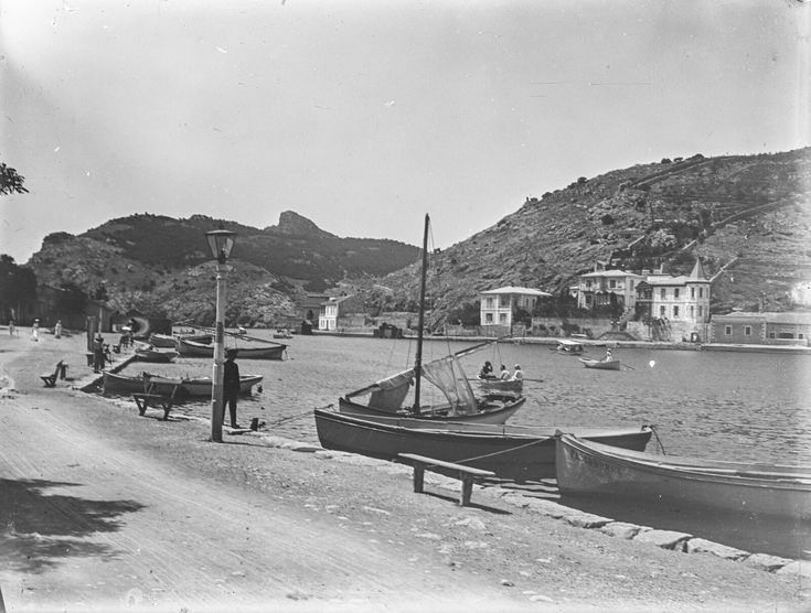 Беллинг Б. Набережная Балаклавы. 1901