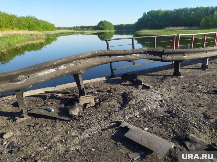 Дроны ВСУ атаковали автомобильный мост вблизи деревни Семеново в Курской области. Фото: Правительство Курской области/https://t.me/kurskadm