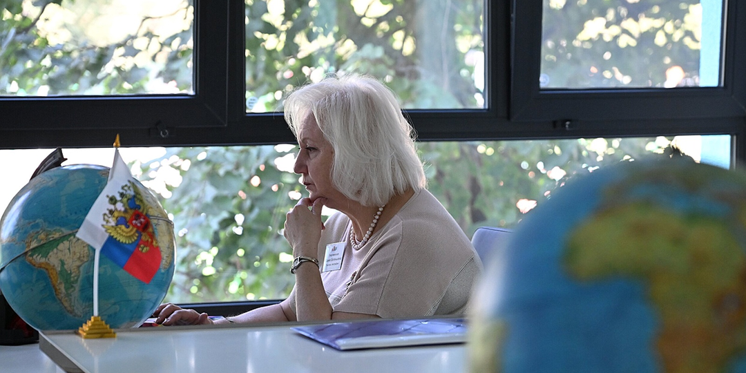 "Учителям обещают квартиры: что изменится с новым законопроектом в 2025 году"