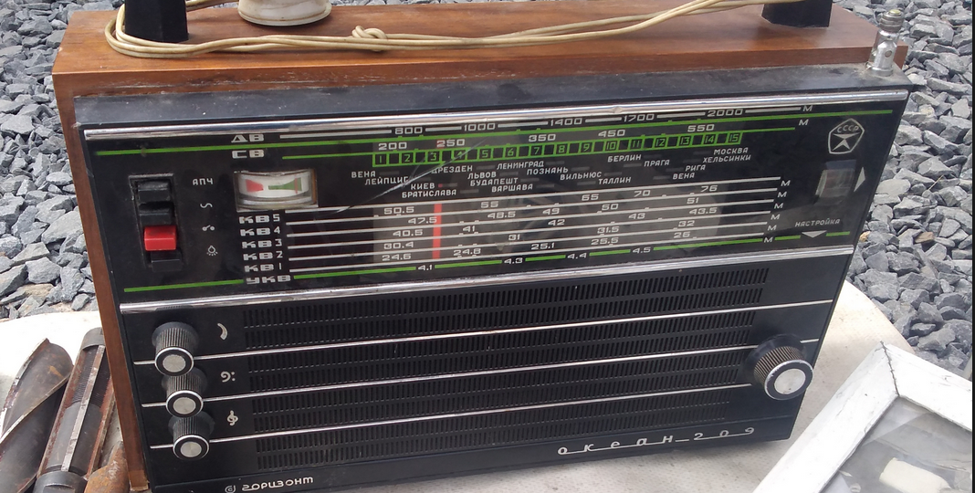 Что радиолюбители интересного могут найти и купить на барахолке. Май 2025 года.