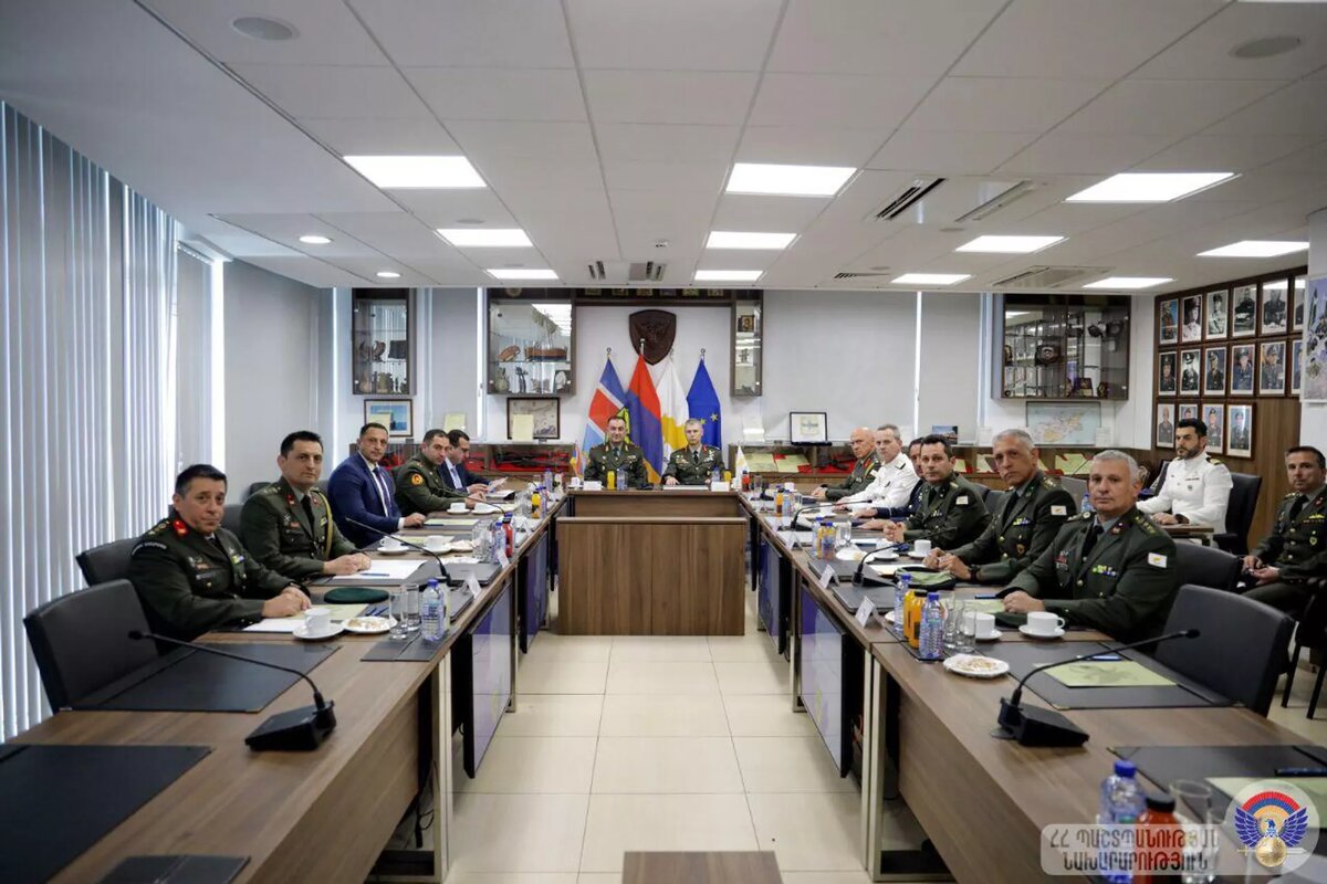 © Photo : press office of MoD of RA