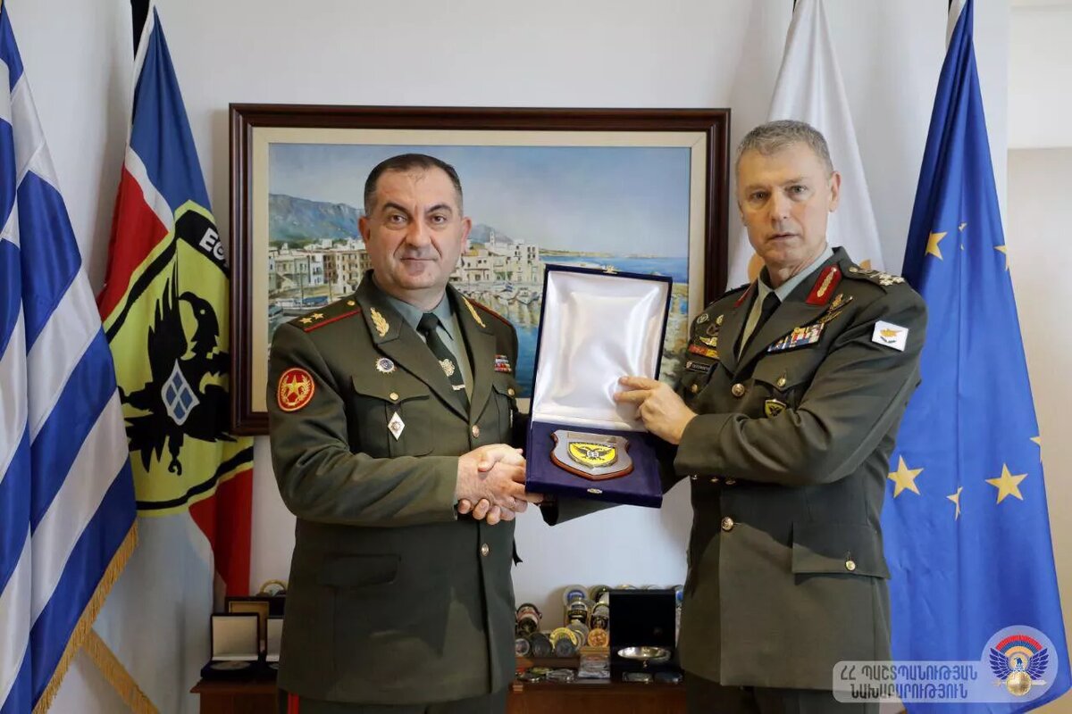 © Photo : press office of MoD of RA