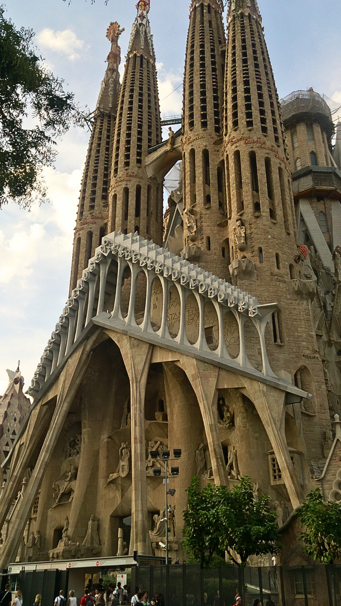 Фасад Страстей. Фото автора