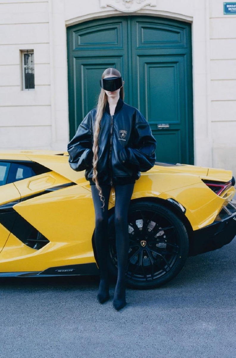 Balenciaga выпустил коллаборацию с Lamborghini»  