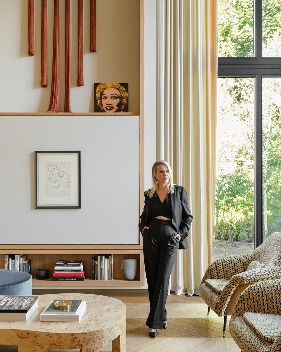 Посёлок находится в живописном месте, где сочетаются близость к природе и удобство транспортной доступности.