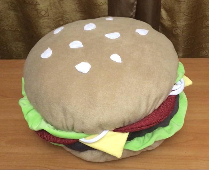 Декоративная подушка «сэндвич»