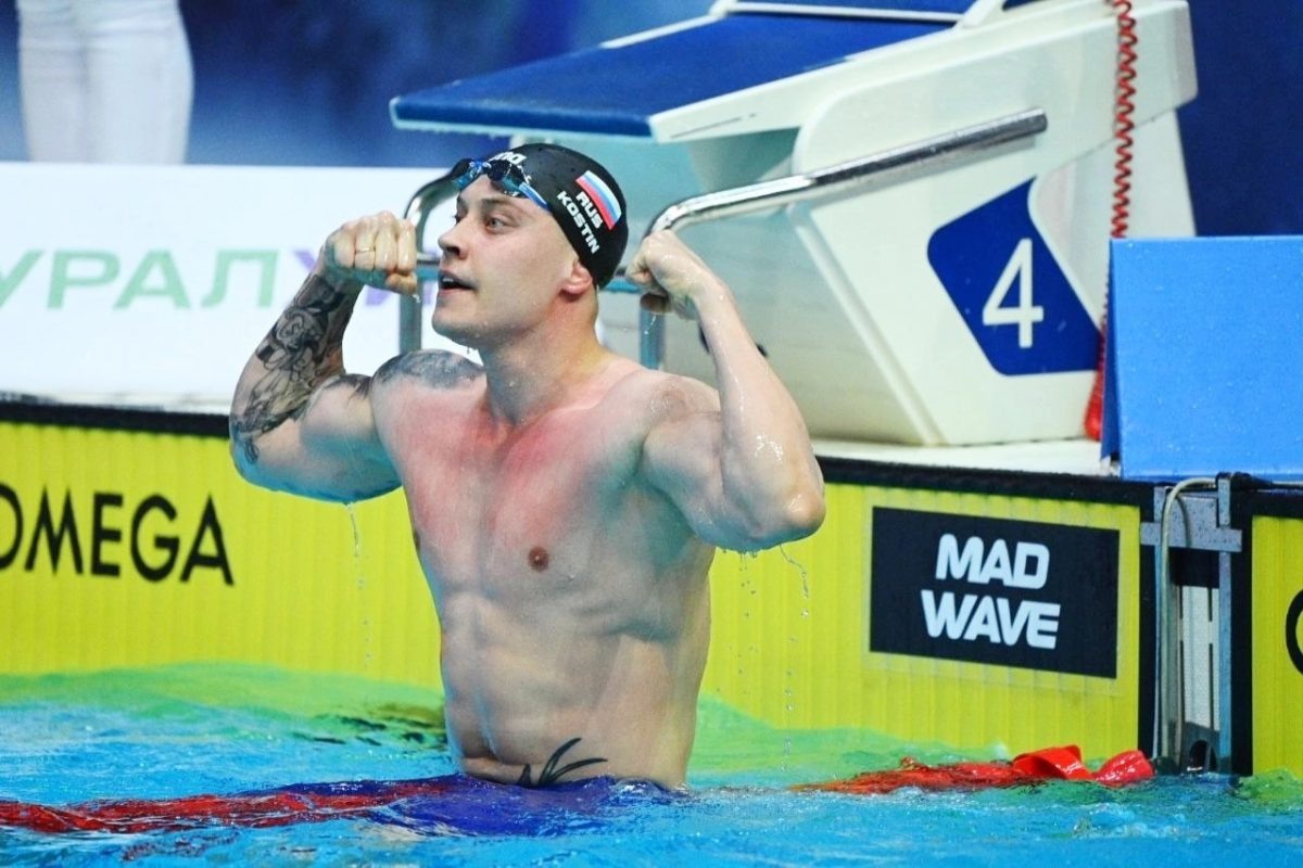    Олег Костин в Барселоне взял реванш у пловца из Египта