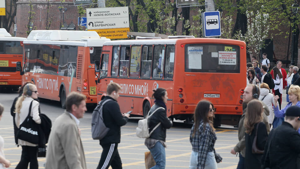 В минтрансе утверждают, что городской общественный транспорт стал работать лучше.📷Фото: Роман Яровицын / Коммерсантъ