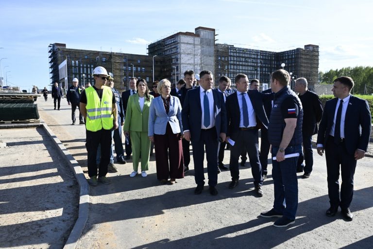    CREATOR: gd-jpeg v1.0 (using IJG JPEG v80), quality = 100