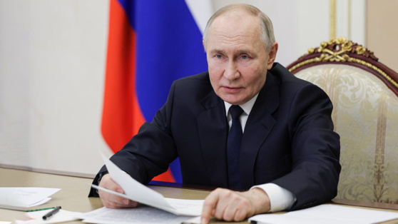    Восстановление приграничья, цены на продукты и детский отдых: что Путин обсудил с правительством РФ © Гавриил Григоров/пресс-служба президента РФ/ТАСС