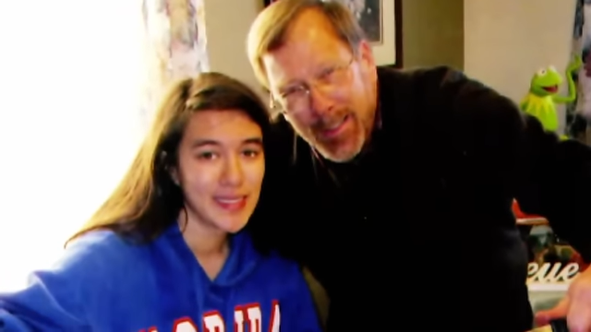 Сара и ее отец. Реальное фото.