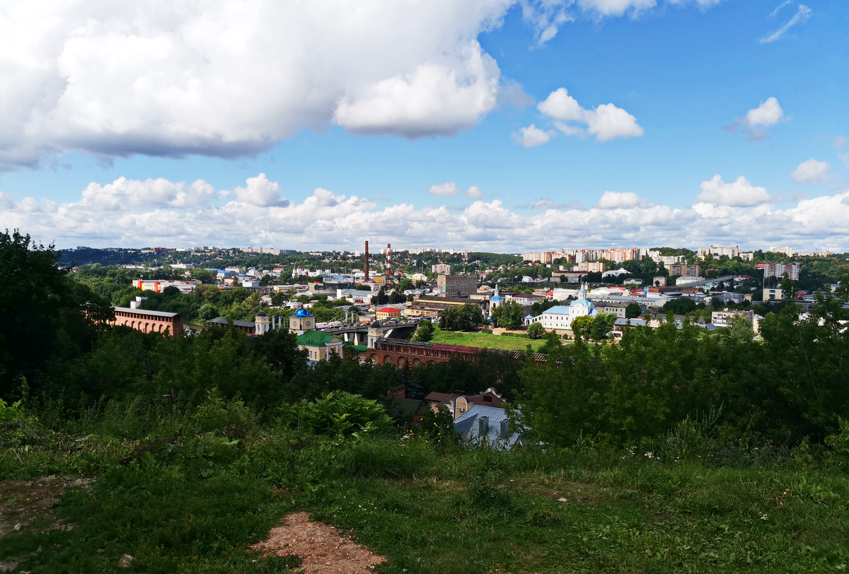 Правый, северный берег