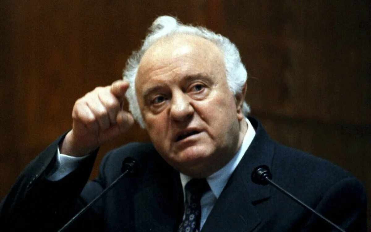 Эдуард Шеварднадзе