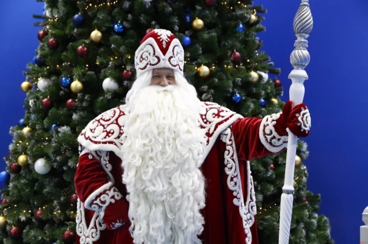    Дед Мороз из Великого Устюга опроверг сообщения о переезде в Воркуту