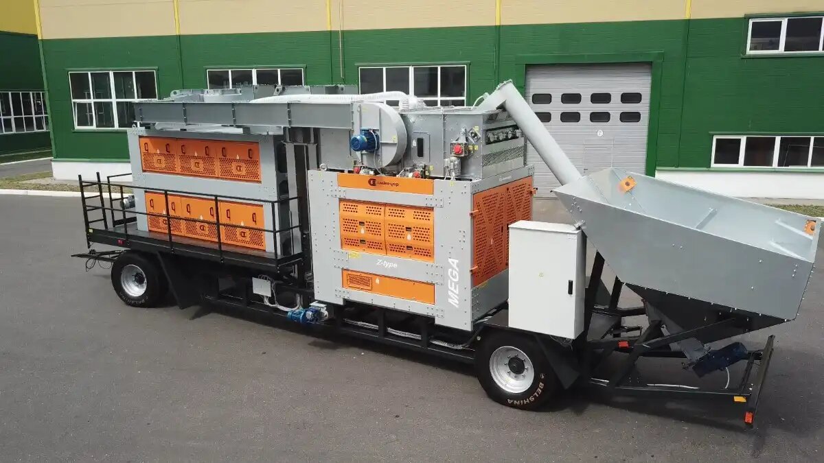 Фото: elezer.by / Элезер
На Золотой Ниве 2025 завод Элезер представит мобильную линию подготовки семян Лилея