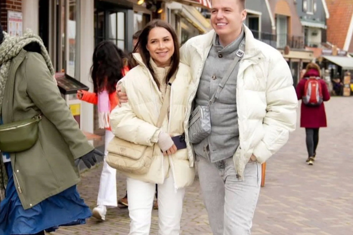 "Популярная блогер". Эта.. другая.. какая, в сущности, разница?