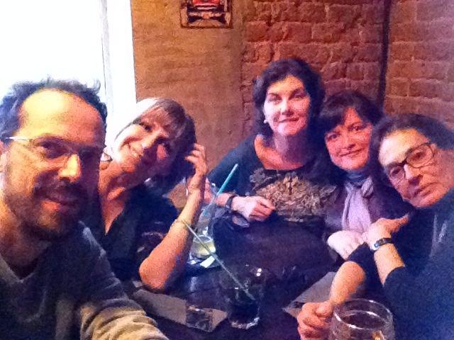 Силвия, я и наши друзья-бразильцы, в грузинском ресторане в Москве. 2012