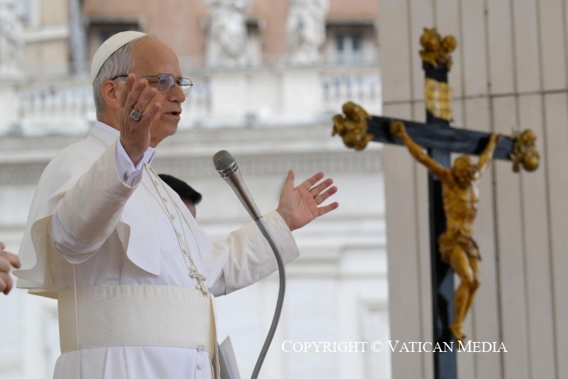 Папа обращается к народу