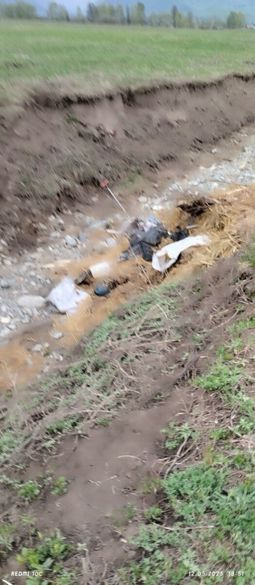    Свалка в окрестностях села Катанда . Источник: предоставлено "Толку"