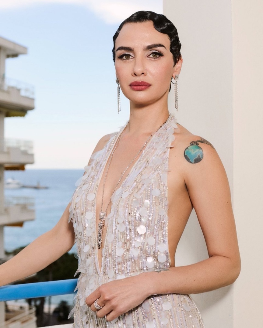 Бирдже Акалай. Картинки из Интернета.