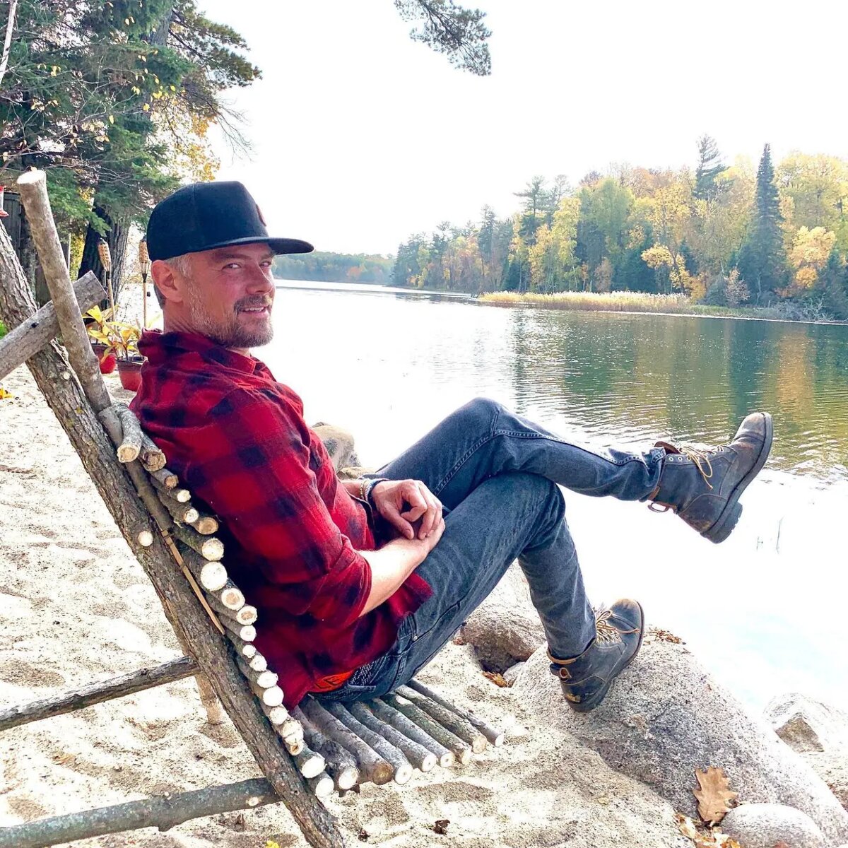 Джош Дюамель