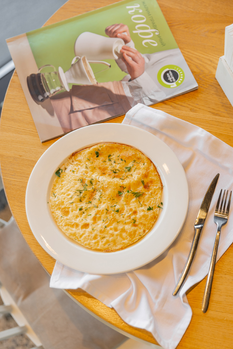 Понимаем мадам Маллори, и правда очень вкусно!  («Чашка кофе», 1 этаж)