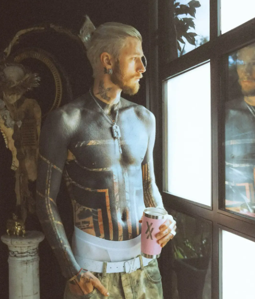 Листайте вправо, чтобы увидеть больше изображений