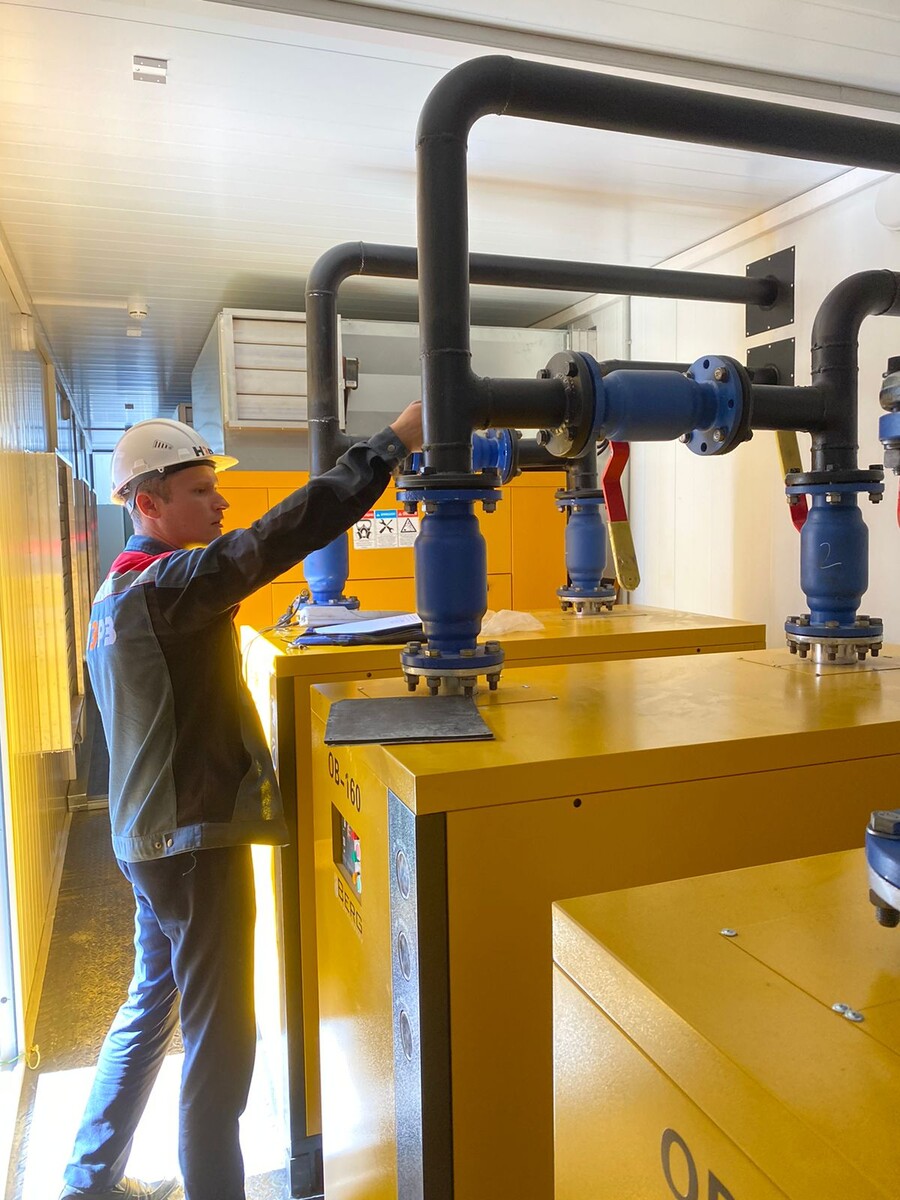 Собственные сотрудники техподдержки всегда в курсе контекста и оперативно реагируют на происшествия.