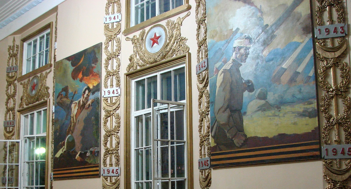 М.С.Шорохов. Панно. Зал ожидания Курского железнодорожного вокзала.