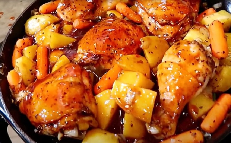 Курица и картофель в медово-чесночном соусе: когда обычный ужин превращается в ресторанное наслаждение