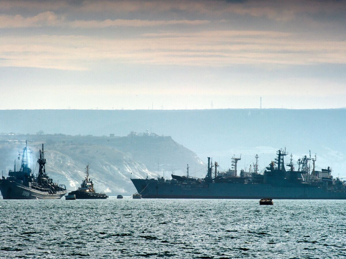    Корабли Черноморского флота России в бухте Севастополя© РИА Новости / Сергей Мальгавко