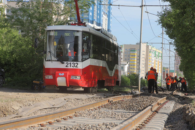   Ремонт на ул. Связистов предусмотрен в два этапа. Фото Михаила Перикова