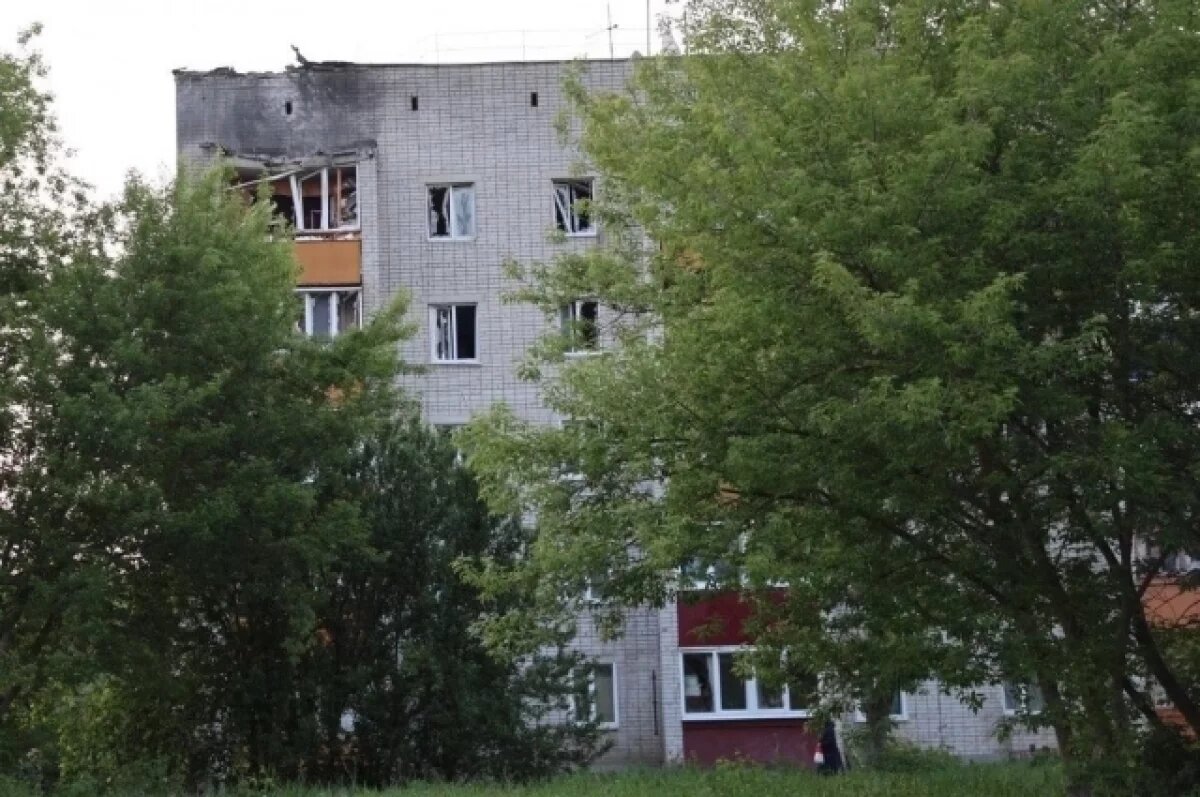    В Ельце из-за падения обломков БПЛА на дом были повреждены около 30 квартир