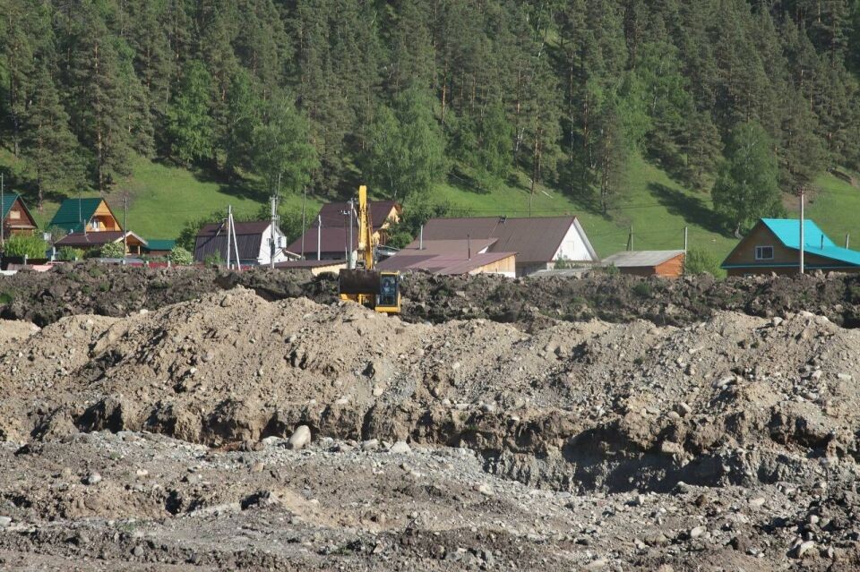    Андрей Турчак в селе Элекмонар. Источник: t.me/turchak_andrey