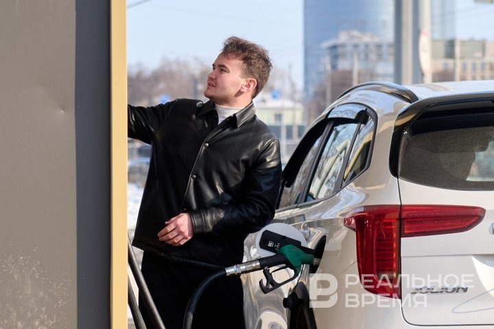 У частных АЗС меньше источников прибыли — только продажа топлива и некоторых сопутствующих товаров. Динар Фатыхов / realnoevremya.ru