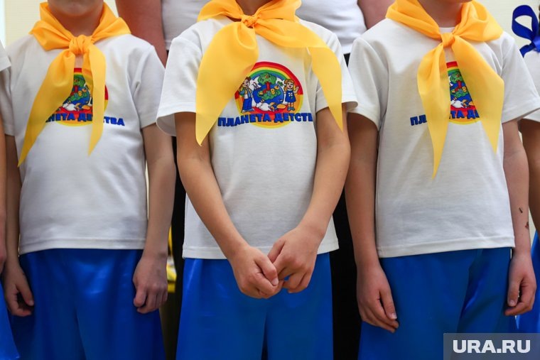 Выплаты на детей предусмотрены для семей, чей доход снизился и не достигает уровня минимального прожиточного минимума. Фото: Размик Закарян © URA.RU