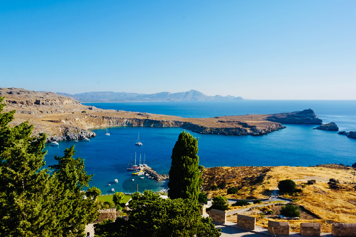 Эта бухта напоминает своей формой сердце 