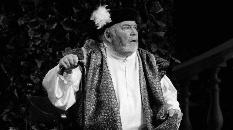    В Оренбурге скончался актёр драмтеатра Владимир Бухаров Оренбуржье