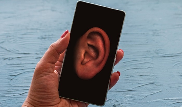    Эксперт раскрыл признаки прослушки смартфона