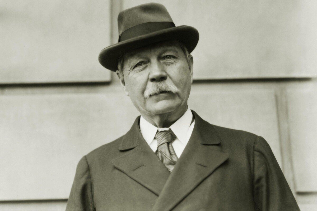 Сэр Артур Конан Дойл. Источник фото: Яндекс-картинки 