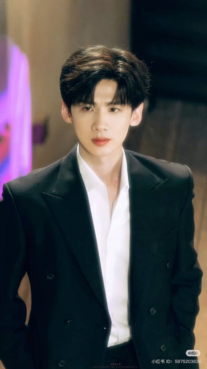 Бай Цзин Тин в роли Сан Яна. 