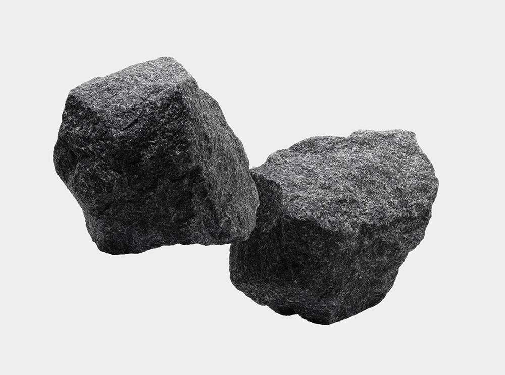 Оливин-диабаз выдерживает большое количество циклов "нагервание-остывание". Фото behance, Martin Horák.