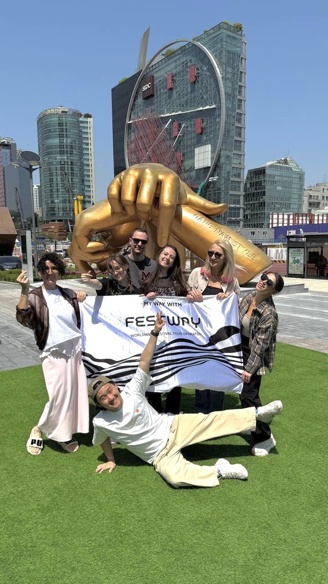 Coldplay - Корея - 2025 год. 