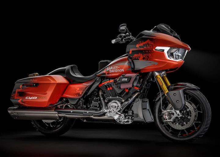 Harley-Davidson CVO Road Glide RR bagger