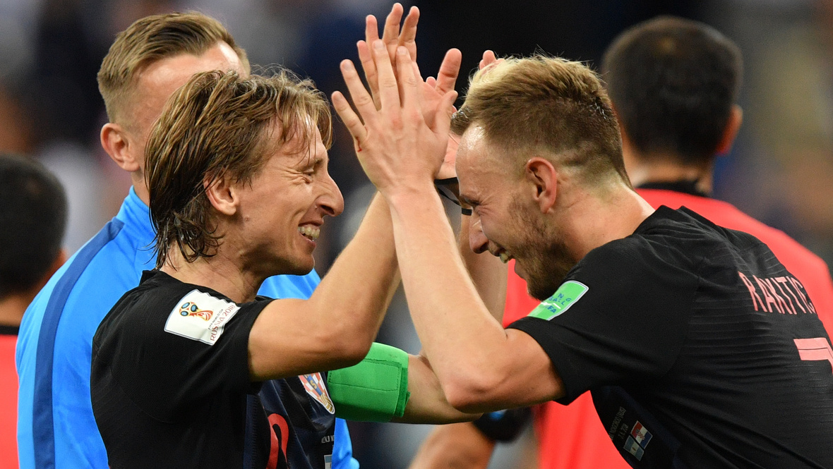    Лука Модрич и Иван Ракитич.Александр Федоров