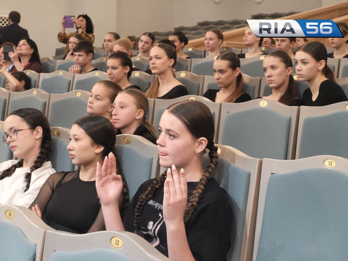    В Оренбурге стартовал Международный фестиваль «С Россией в сердце» Марина Шарт