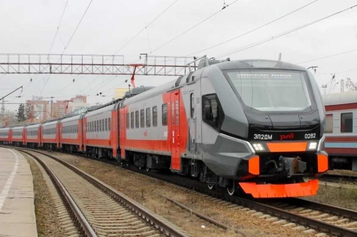    Вагоны с удлиненными полками запустят между Москвой и Петербургом осенью