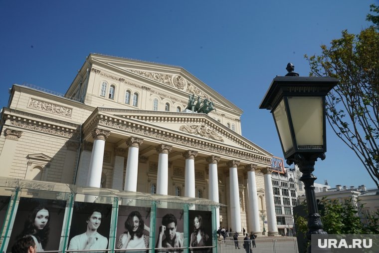 Прощание с Юрием Григоровичем проходит на Исторической сцене Большого театра. Фото: Вячеслав Немышев © URA.RU