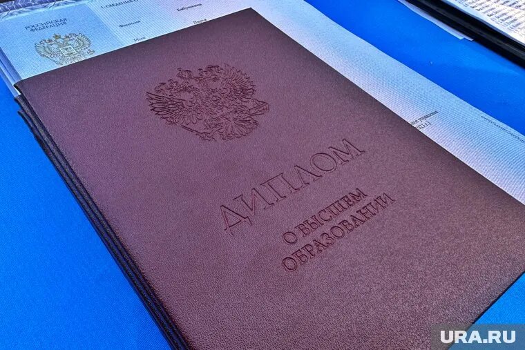 Где учились главные чиновники ХМАО. Фото: Екатерина Сычкова © URA.RU