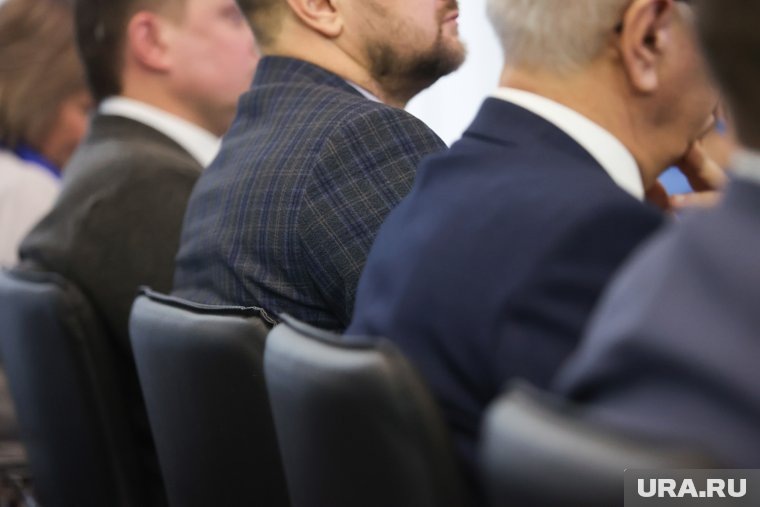 Десяткам политтехнологов не удается выправить ситуацию в Коми. Фото: Екатерина Сычкова © URA.RU